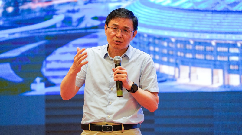 隆基綠能鐘寶申：2025年公司將會(huì)率先回到增長(zhǎng)軌