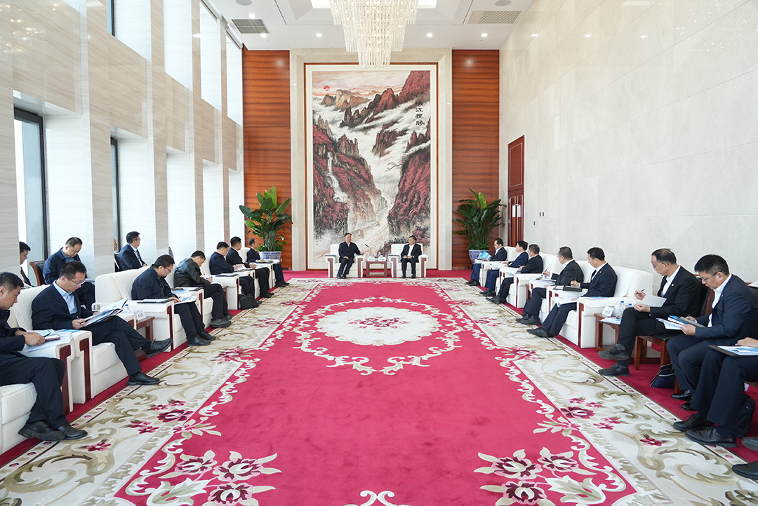 中國能建黨委書記、董事長宋海良與山西省委常委、大同市委書記盧東亮?xí)? /></a></div>
				<div   id=