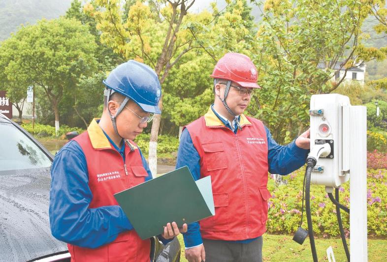 陳鳴：“空心村”變“開心村”，供電服務(wù)總相伴