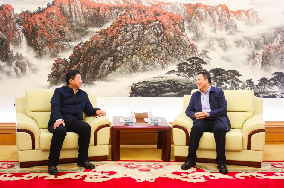 大唐甘肅公司黨委書記、董事長王建偉與甘肅電投集團黨委書記、董事長蒲培文會談