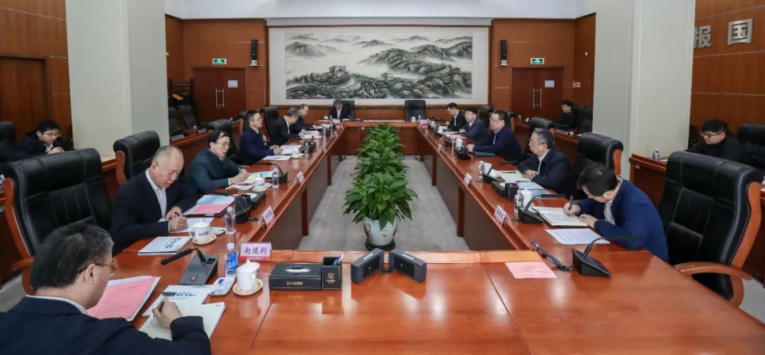 中核集團(tuán)會見中國一重董事、總經(jīng)理、黨委副書記呂智強(qiáng)一行